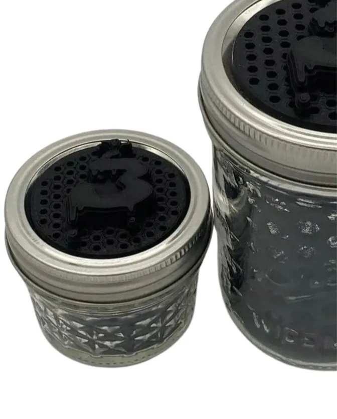 Mini isoak mason jar for cleaning your glass and quartz