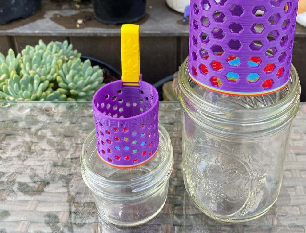 Mini isoak mason jar for cleaning your glass and quartz